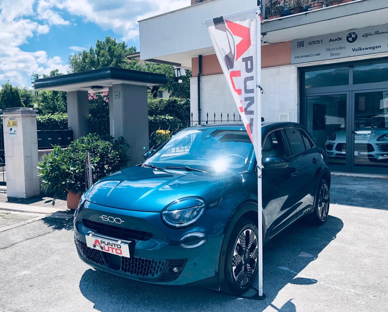 Fiat 600 Hybrid 110 CV DCT MHEV Business