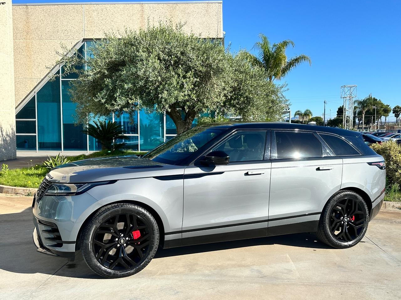 Range Rover Velar d R-Dynamic SE possibilità noleggio no scoring