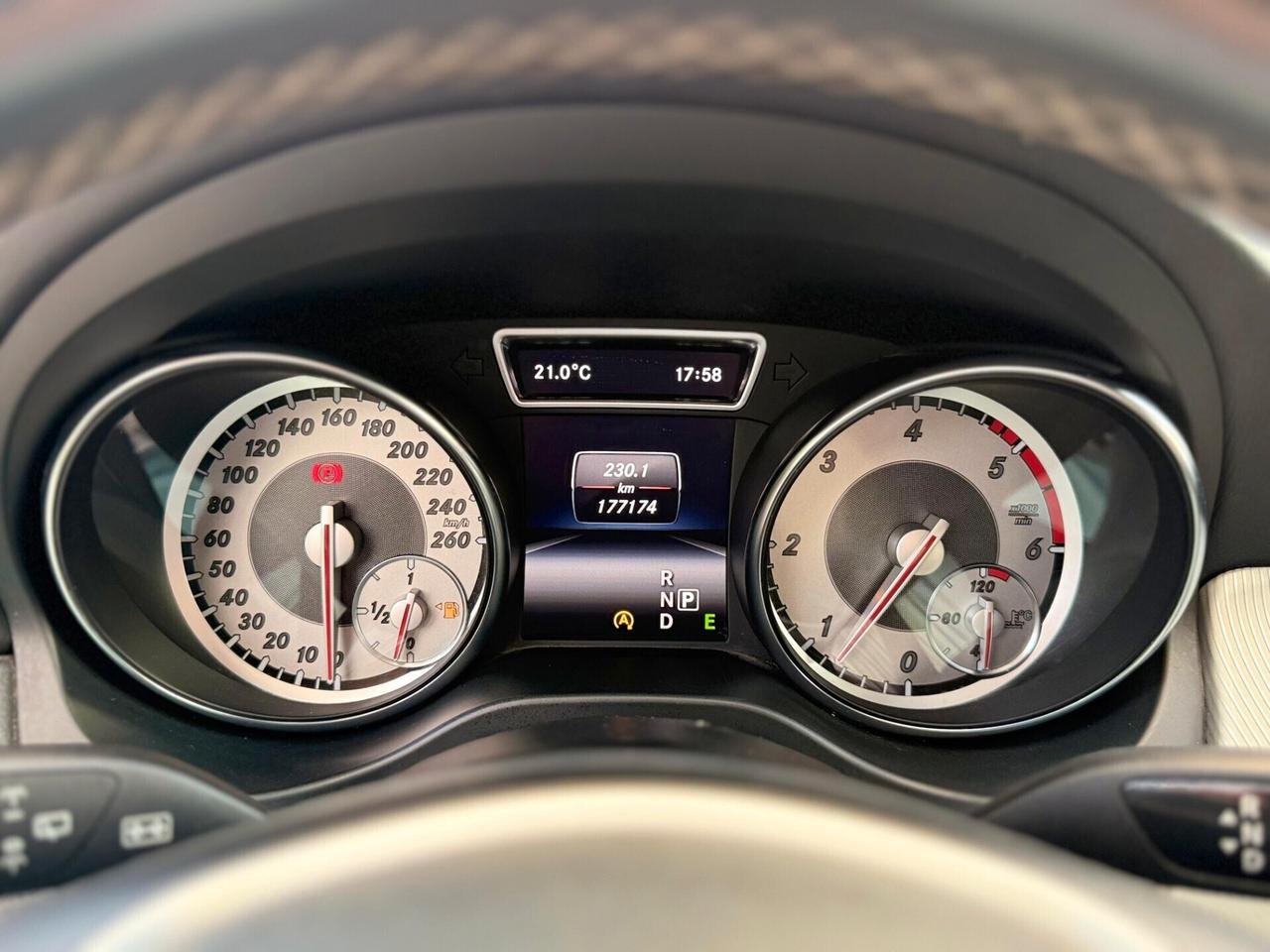 Mercedes-benz GLA 200 CDI Automatic 4Matic Sport