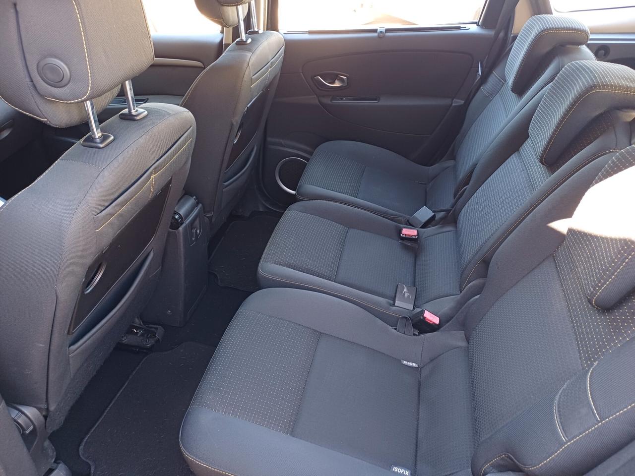Renault Scenic GRAND 1.5 DCI 7 POSTI