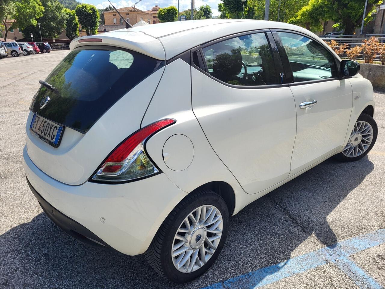 LANCIA Y 1,3 Mjet PLATINUM-UNICA PROPR-4 REVISIONI