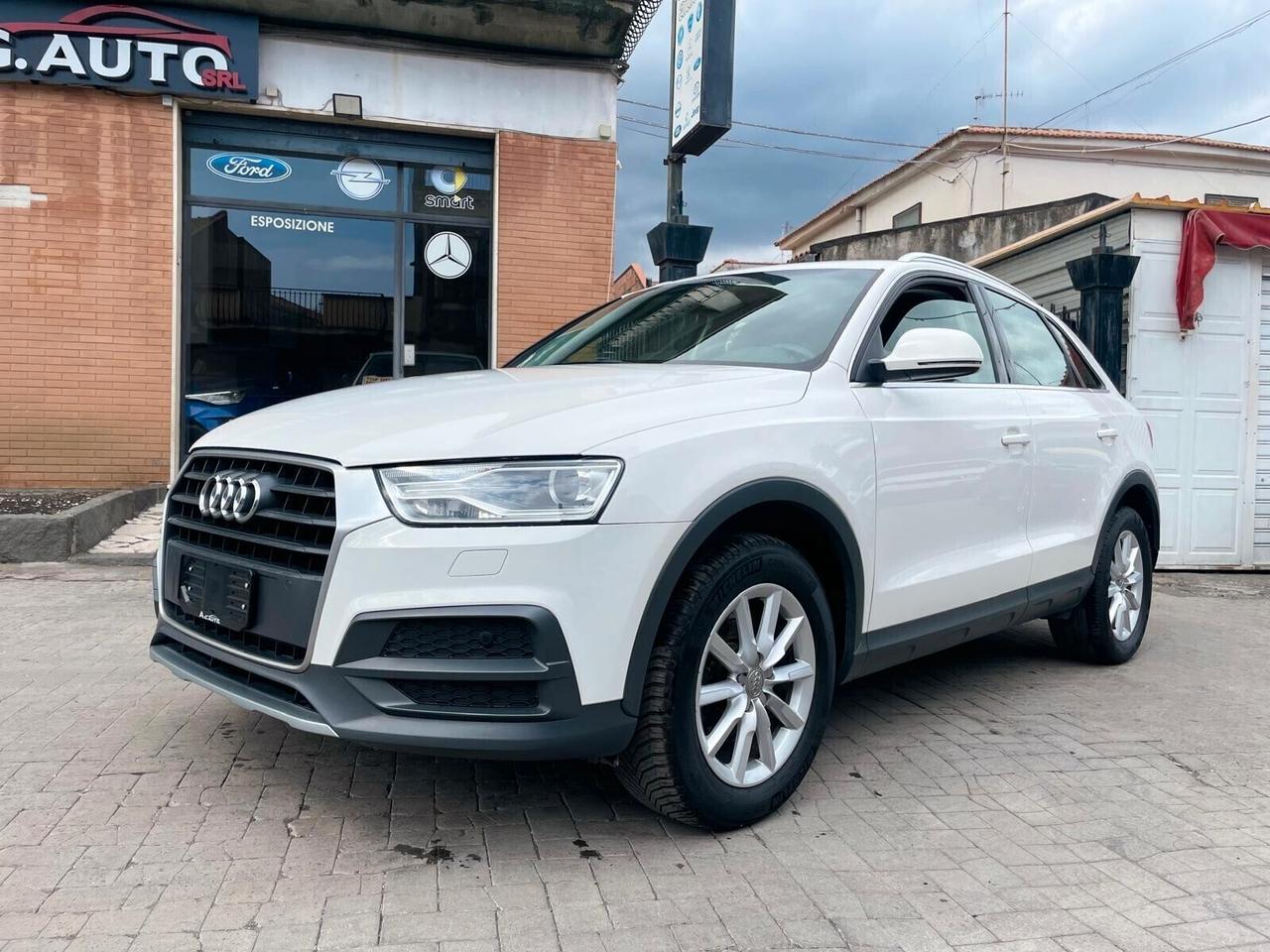 Audi Q3 2.0 TDI 150 CV Business