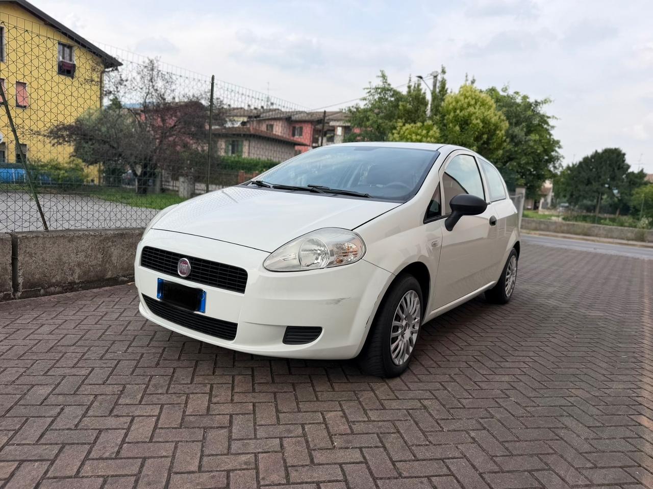 Fiat Grande Punto 1.2 3 porte S&S neopatentati