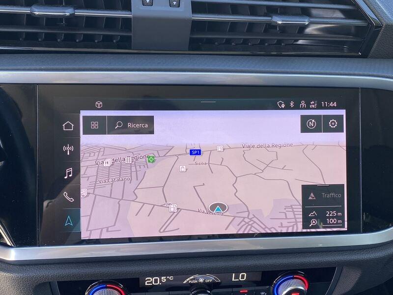 Audi Q3 Business Advanced 2.0 TDI 150CV S-Tronic 35