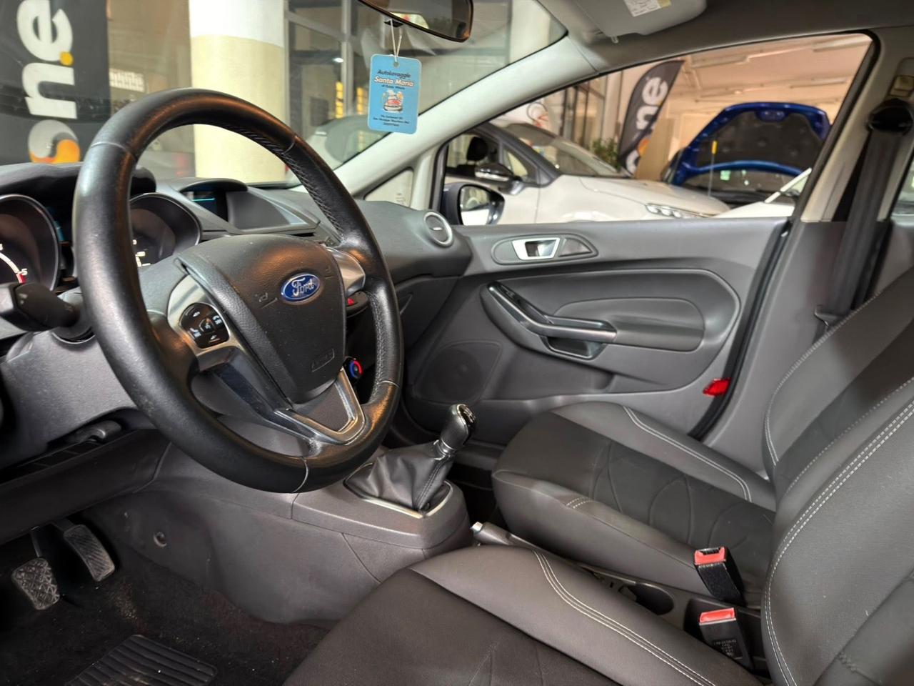 Ford Fiesta 1.5 TDCi 75CV 5 porte Black & White Edition