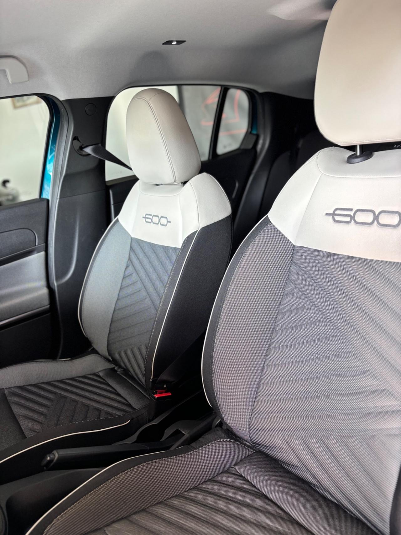 Fiat 600 Hybrid 100 automatica 5 anni di garanzia casa madre