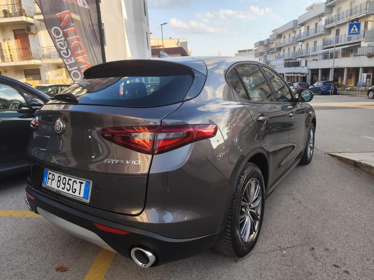 Alfa Romeo Stelvio 2.2 JTDM * 180 CV * Executive * Pelle * Navi * DISTRIBUZIONE E MODIFICA FATTE * Garantita 12 Mesi