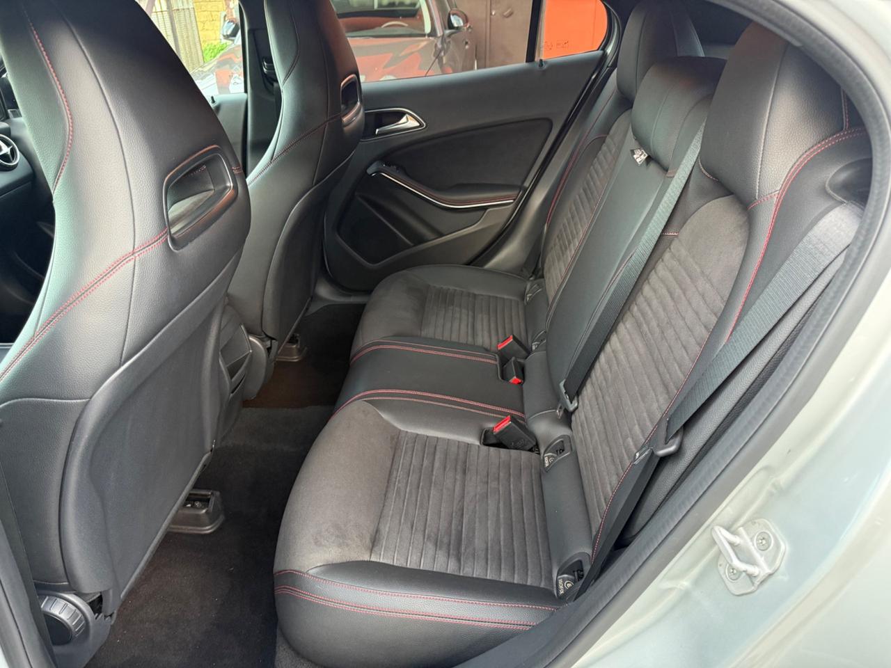 Mercedes-benz GLA 220 d Premium AMG