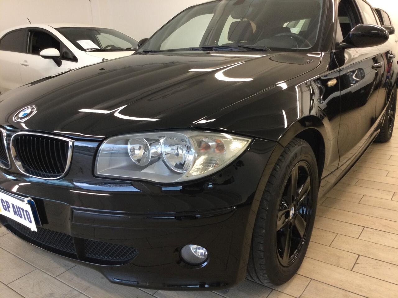 Bmw 116i cat 5 porte Shadow Line