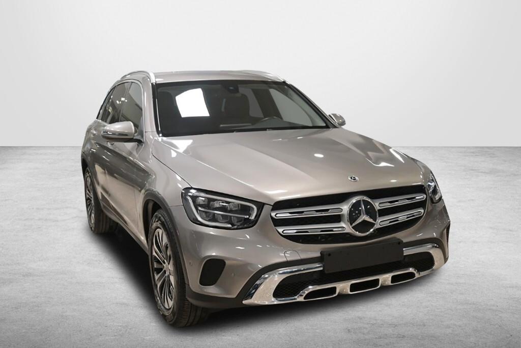 MERCEDES-BENZ GLC 200D 4MATIC 163CV AUTOMATIC BUSINESS SOLUTION ( FARI LED - PELLE - COCKPIT - NAVI PREMIUM - PARK ASSIST - TELECAMERA POST. - CERCHI 18 )
