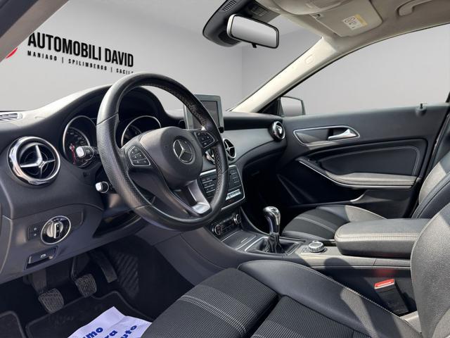 MERCEDES-BENZ GLA 180 d Business
