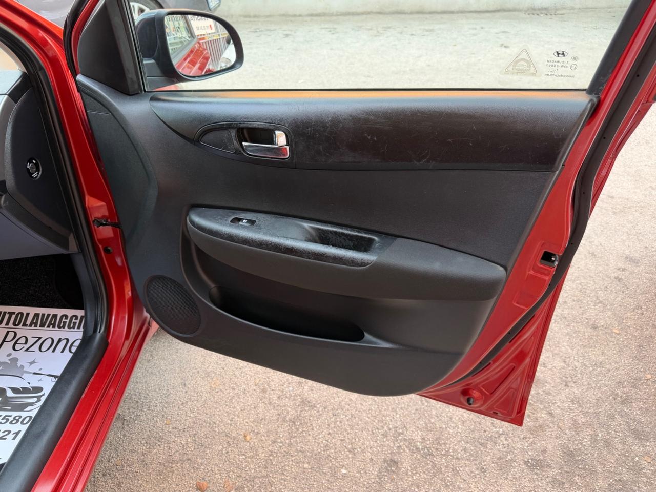 Hyundai i20 1.4 CRDi 5p. Sound Edition