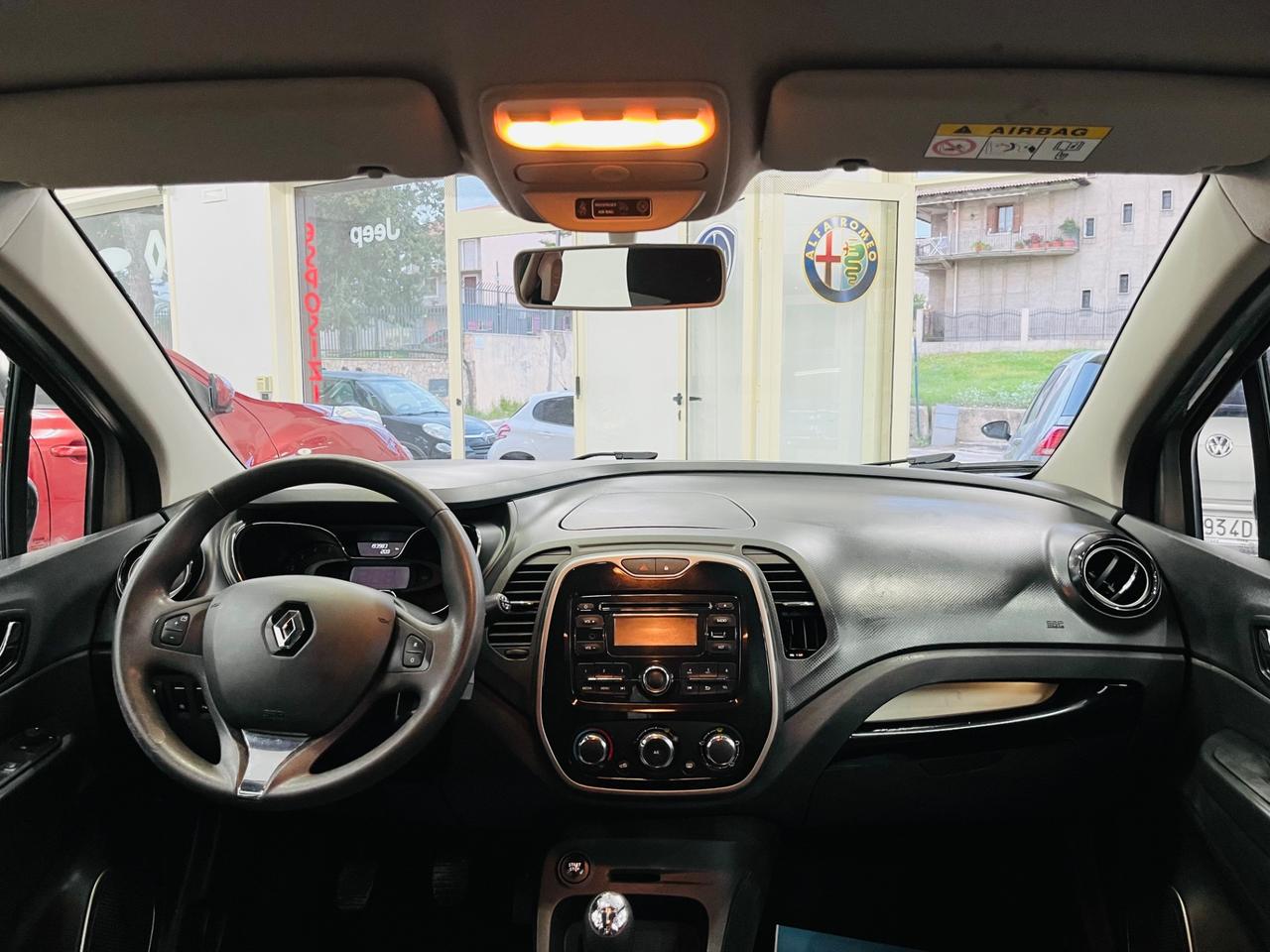 Renault Captur 1.5 dCi 90 CV anno 2015.