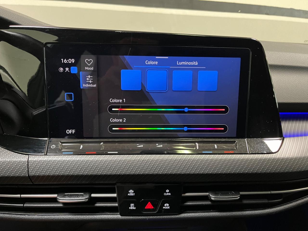 Volkswagen Golf 1.5 eTSI 130 CV DSG R-Line