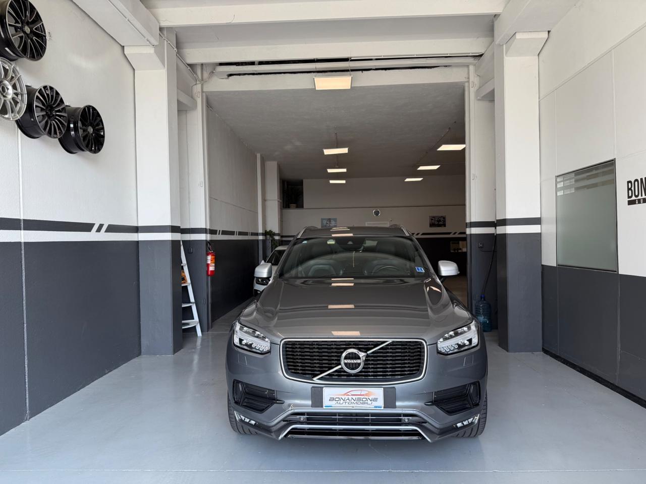 Volvo XC 90 XC90 D5 AWD Geartronic 7 posti R-design