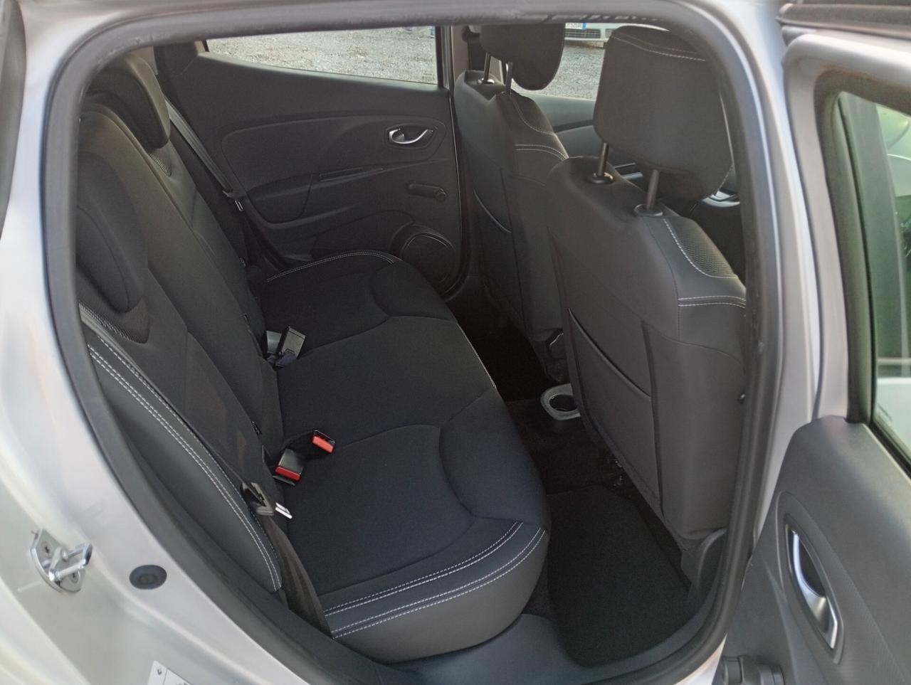 Renault Clio dCi 8V 90 CV 5 porte Moschino Intens