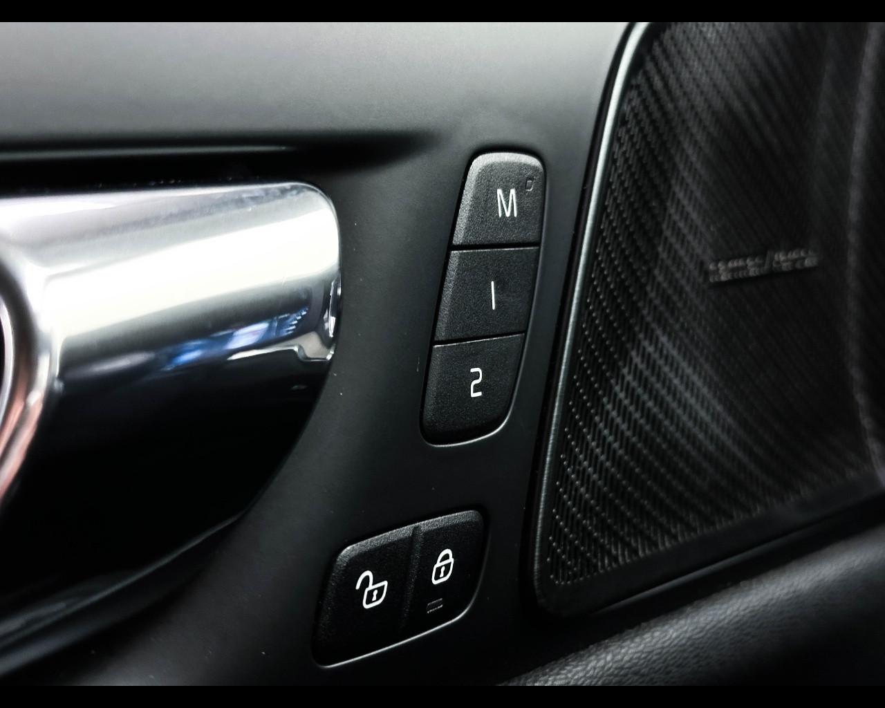 VOLVO V60 (2018-->) - V60 D4 Geartronic Inscription