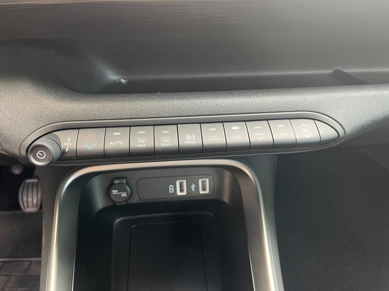JEEP AVENGER 1.2 100CV ALTITUDE - UNICO PROPRIETARIO - NESSUN VINCOLO FINANZIARIO - IVA ESPOSTA AL 100% INCLUSA NEL PREZZO