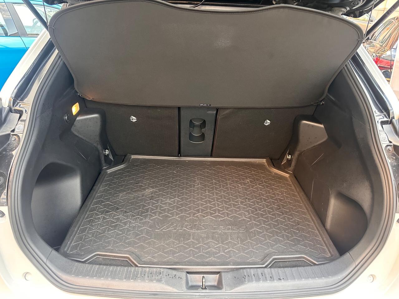 Toyota Yaris Cross 1.5 Hybrid 5p. E-CVT LOUNGE