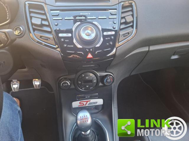 FORD Fiesta 1.6 200CV 3 porte ST 200