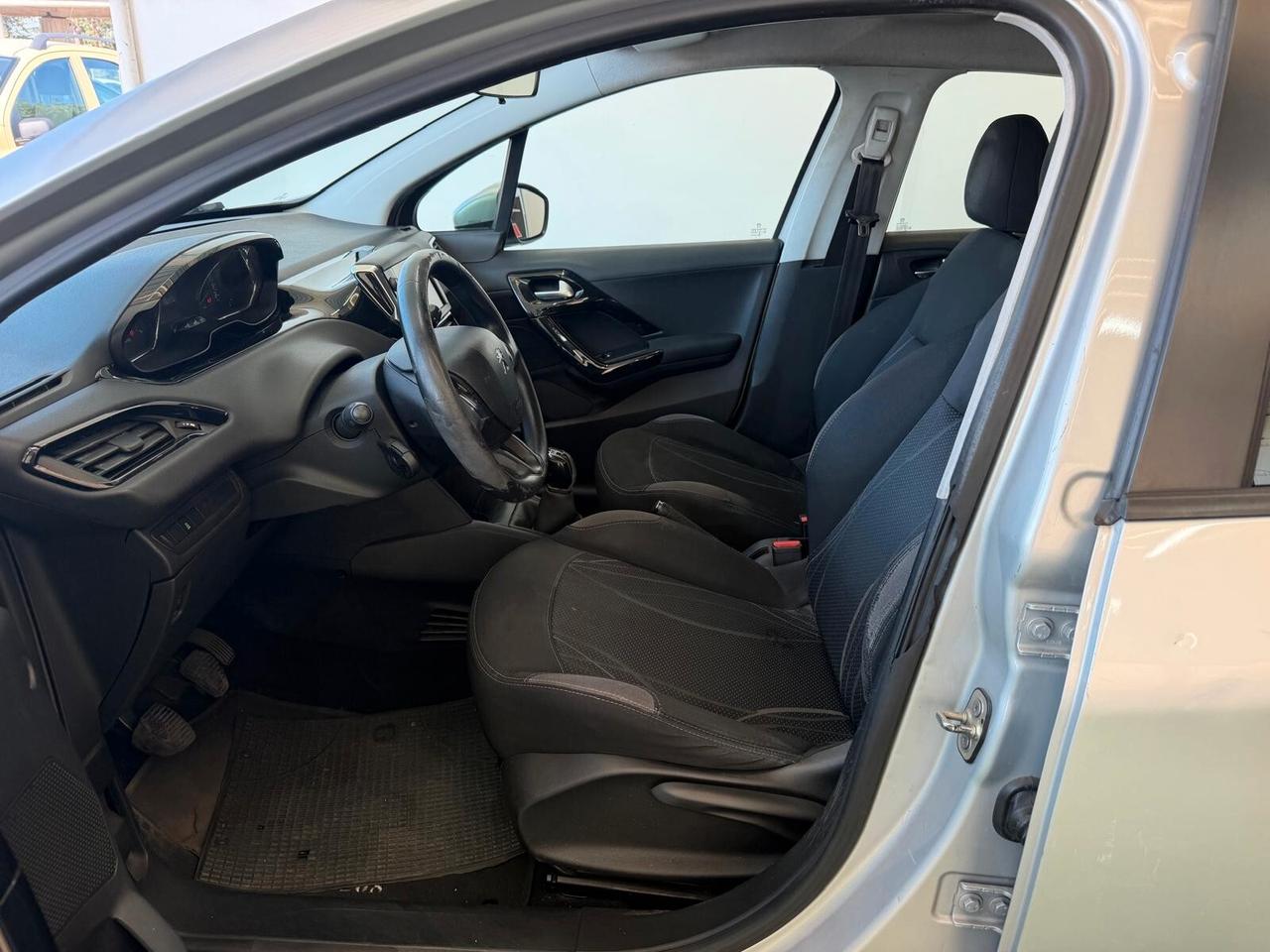 PEUGEOT 208 1.2 BENZINA 82CV IN CONTOVENDITA