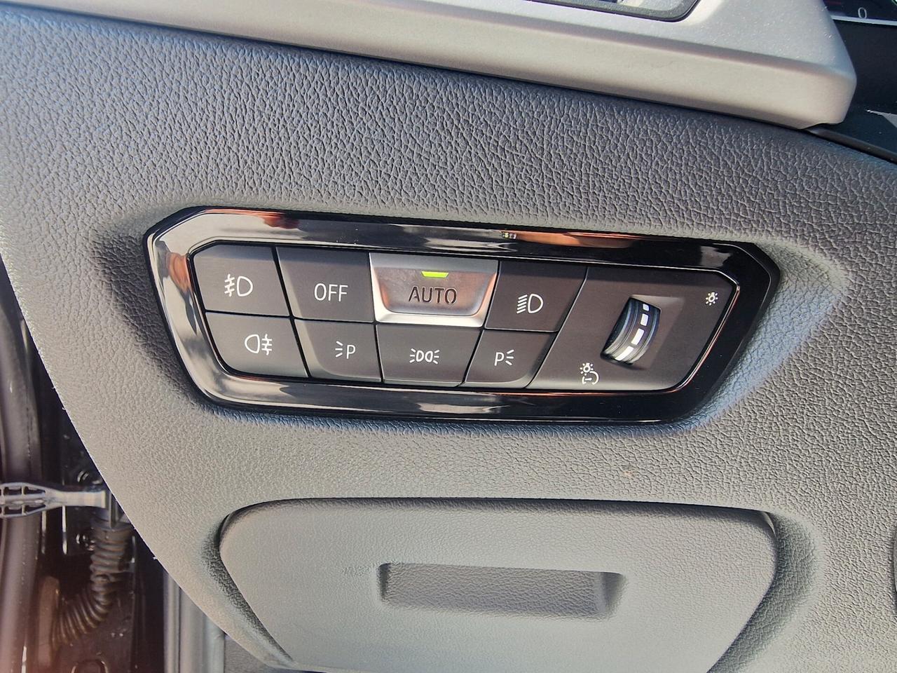 Bmw 320d 48V xDrive Touring Business Advantage