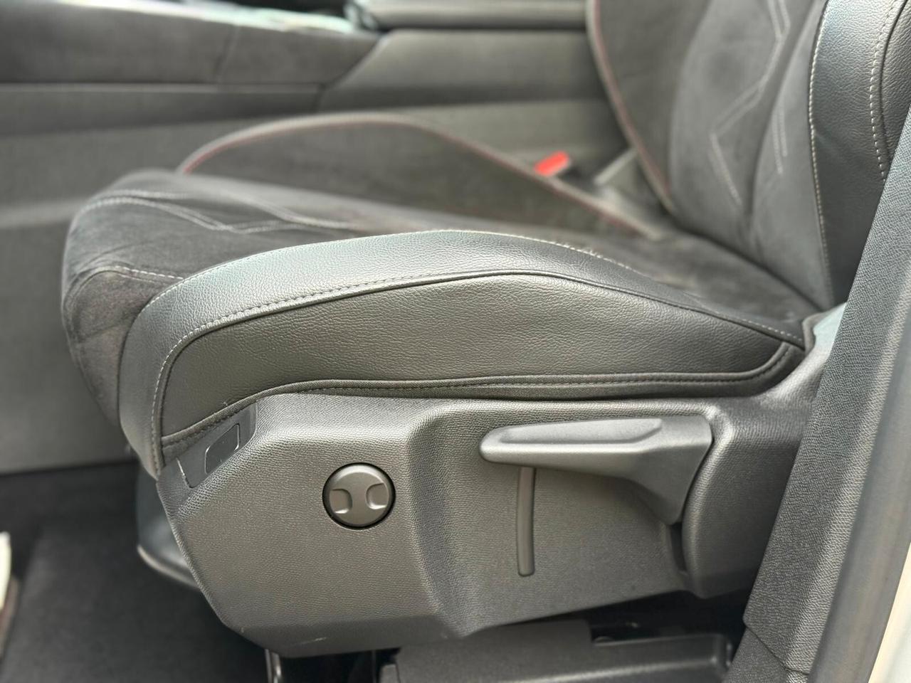 Nuova Ds 7 BlueHDi 130 aut. Performance Line Laser Led