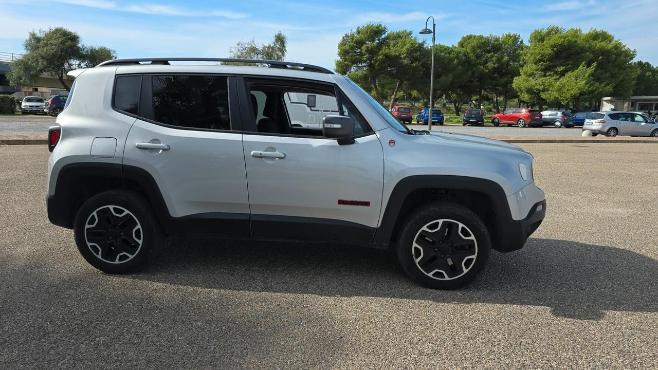 Jeep Renegade 2.0 Mjt 170CV 4WD Active Drive Low Trailhawk