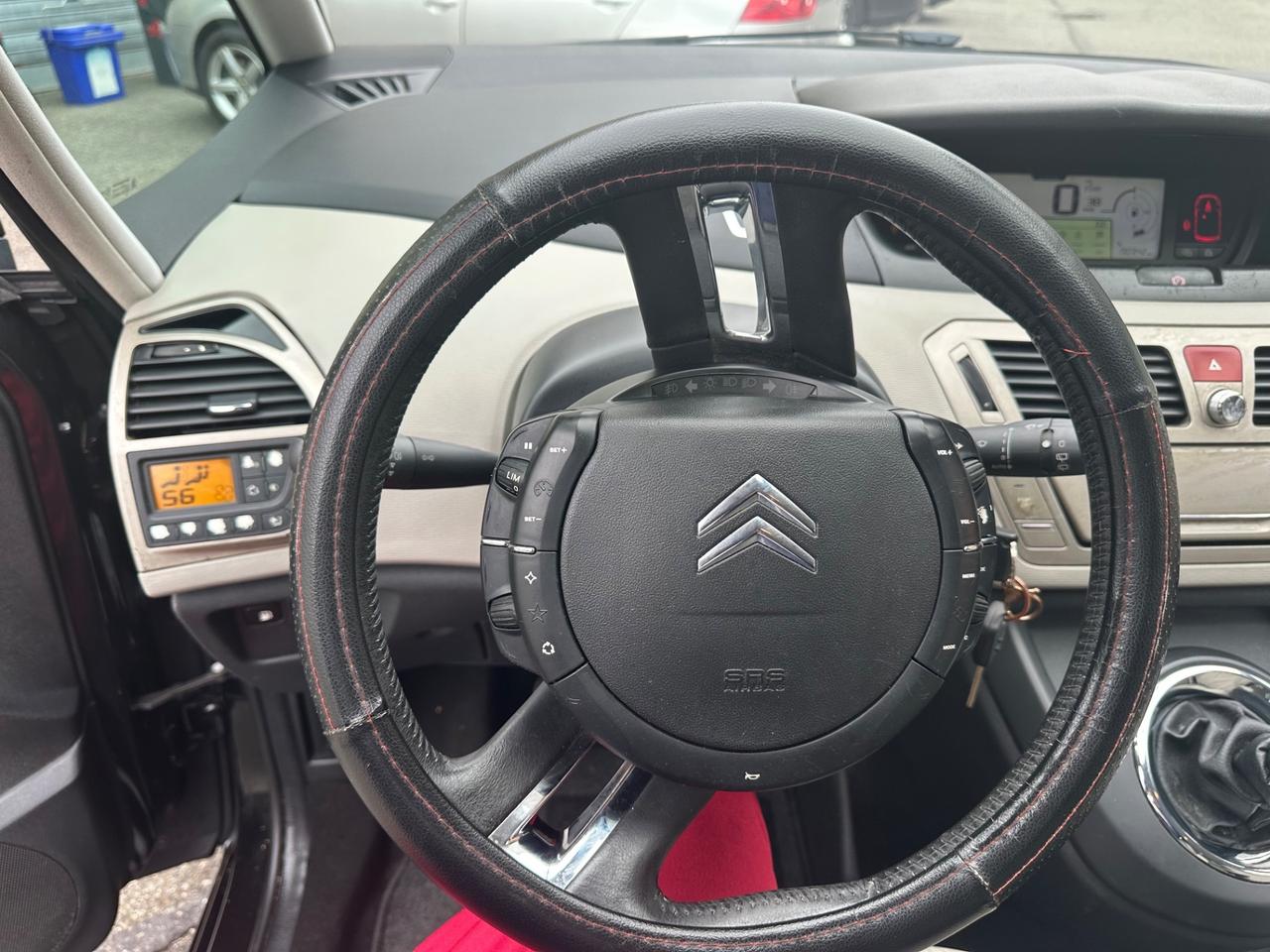 Citroen C4 Picasso c 4 7 posti 1.6 gpl fino 2028