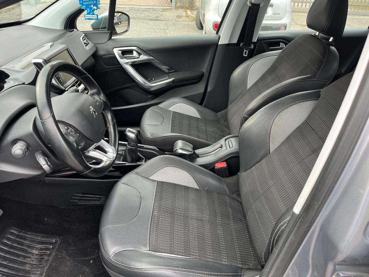 Peugeot 2008 BlueHDi 100 Allure
