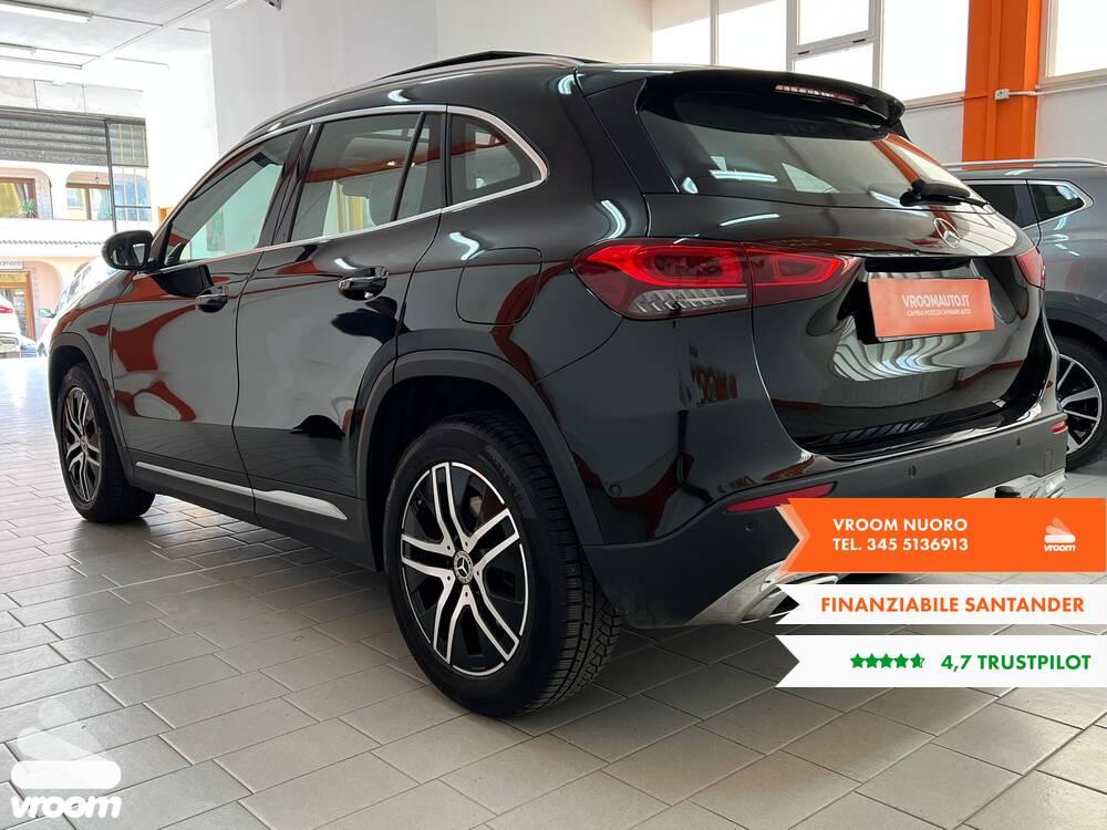 MERCEDES GLA (H247) GLA 220 d Automati...