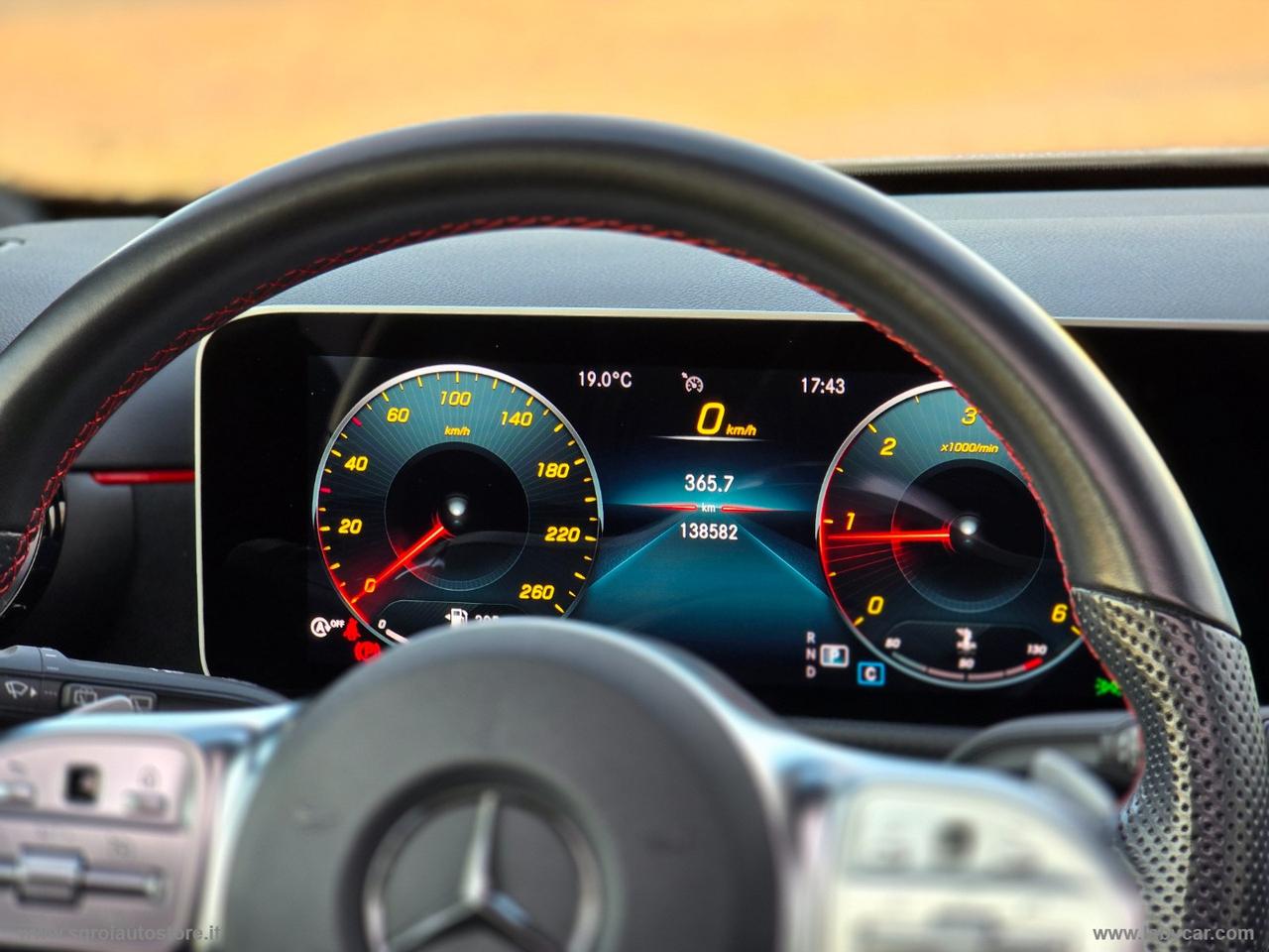 MERCEDES-BENZ A 180 d Automatic Premium NIGHT EDITION