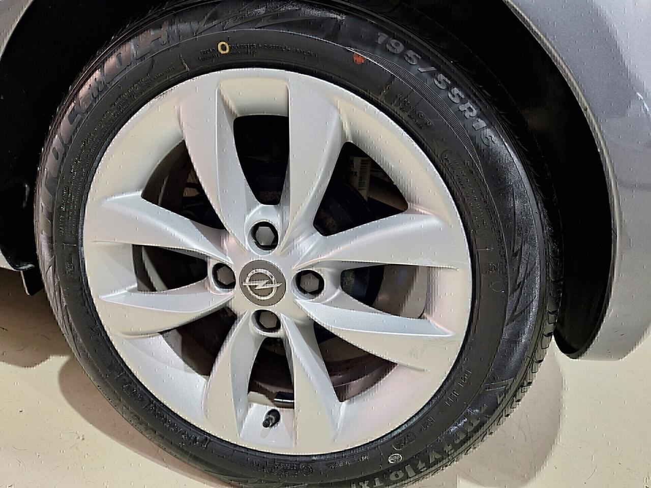 Opel Adam 1.2 GPL 69cv Full Option 2017