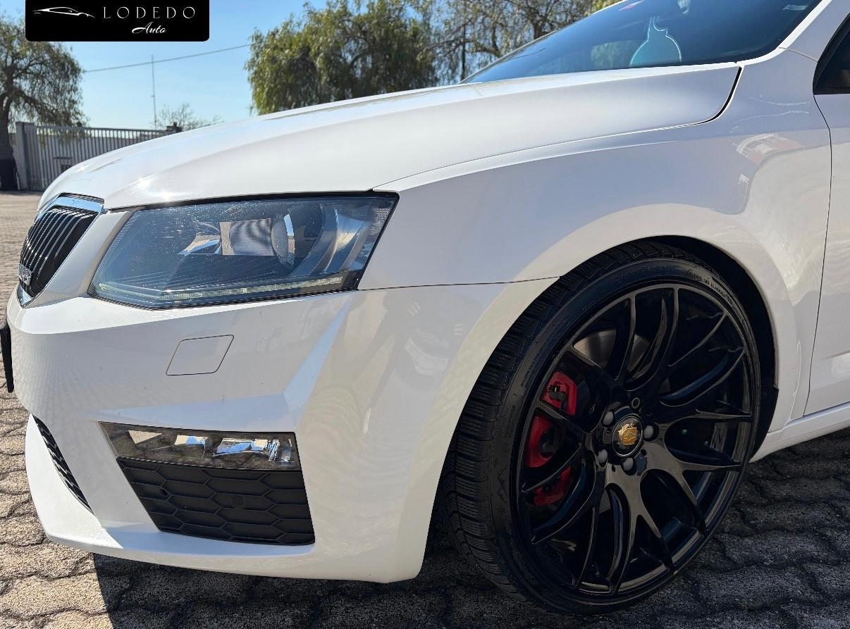 Skoda Octavia 2.0 TDI Wagon RS - 2013 “Bellissima”