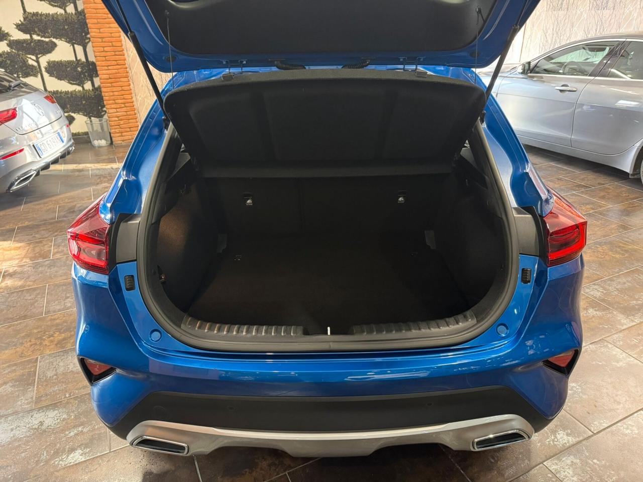 Kia XCeed 1.5 T-GDi 160 CV MHEV DCT High Tech