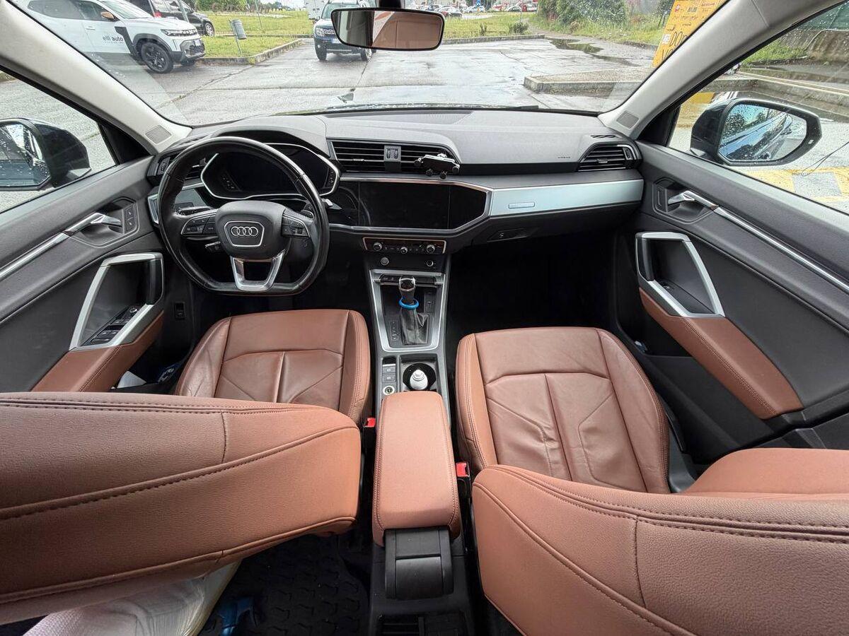 Audi Q3 35 2.0 tdi Business s-tronic