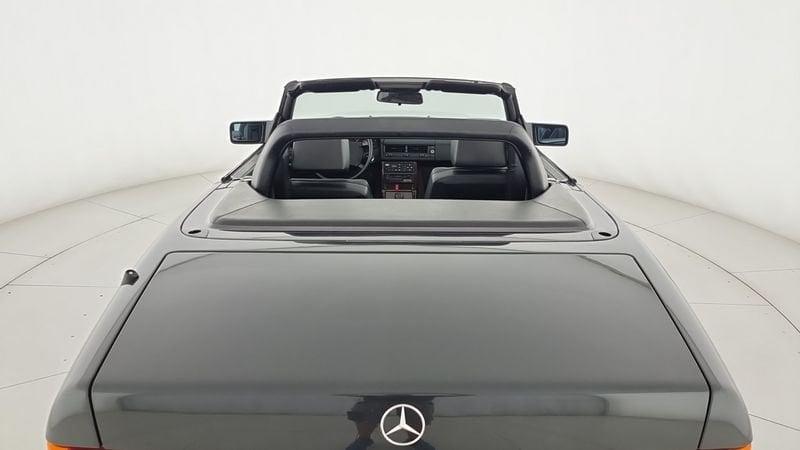 Mercedes-Benz Serie SL 300 SL-24 cat
