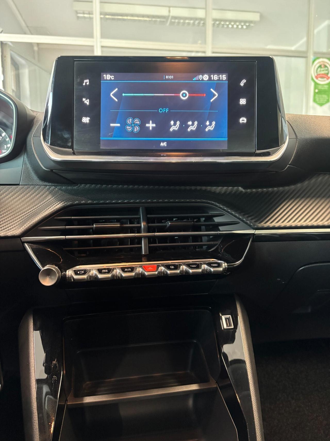 Peugeot 208 1.2 puretech *PER NEOPATENTATI*CINGHIA FATTA