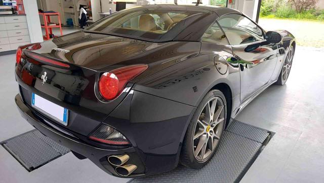 FERRARI California 13000km pari al nuovo IVA esposta