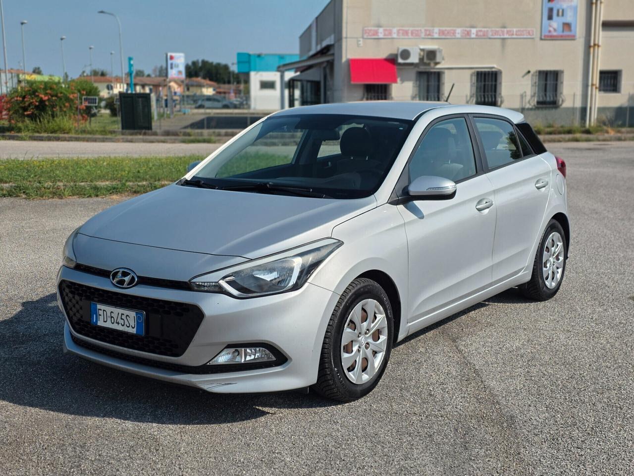Hyundai i20 1.2 gpl 2016