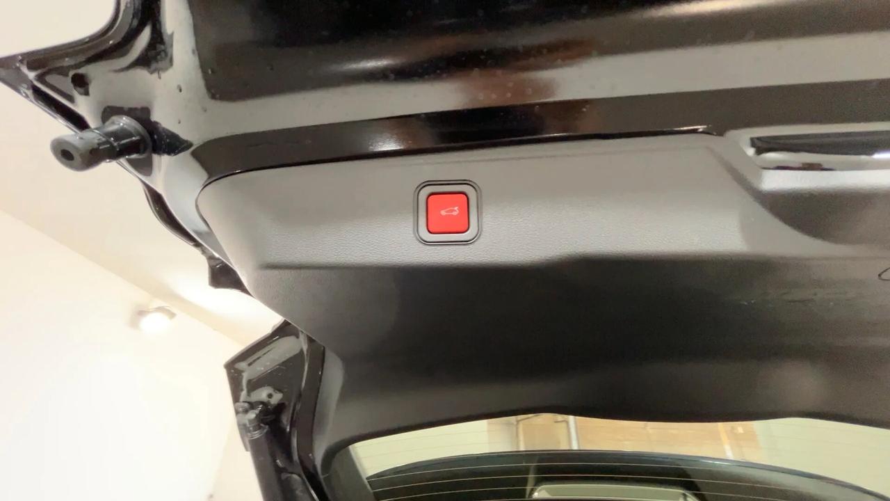 Jeep Avenger 1.2T e-hybrid Auto Tetto KM0