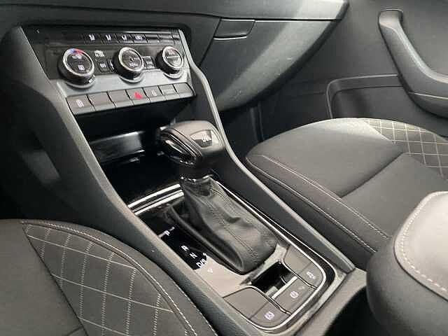 SKODA Karoq 1.6 TDI SCR DSG Executive