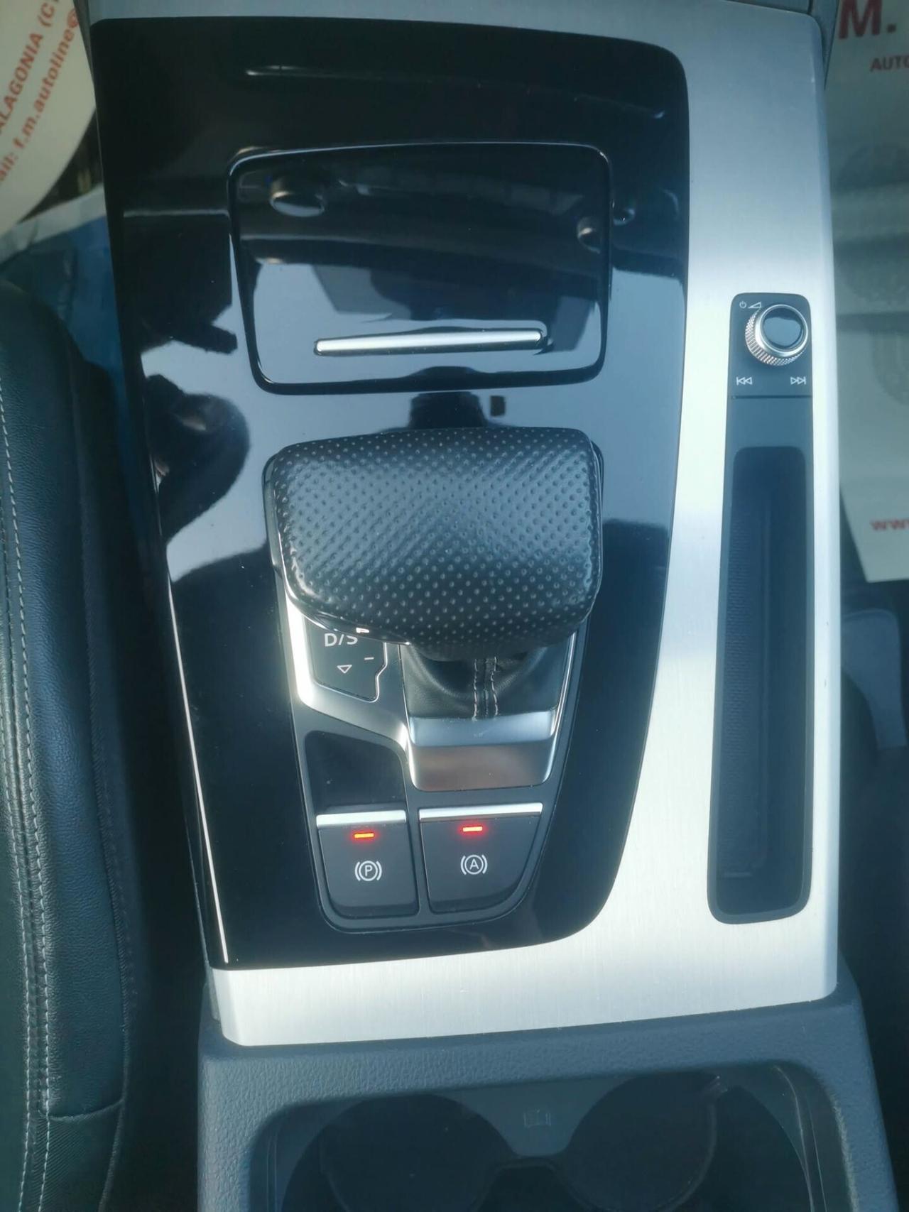 Audi Q5 40 TDI 204 CV quattro S tronic line 2022