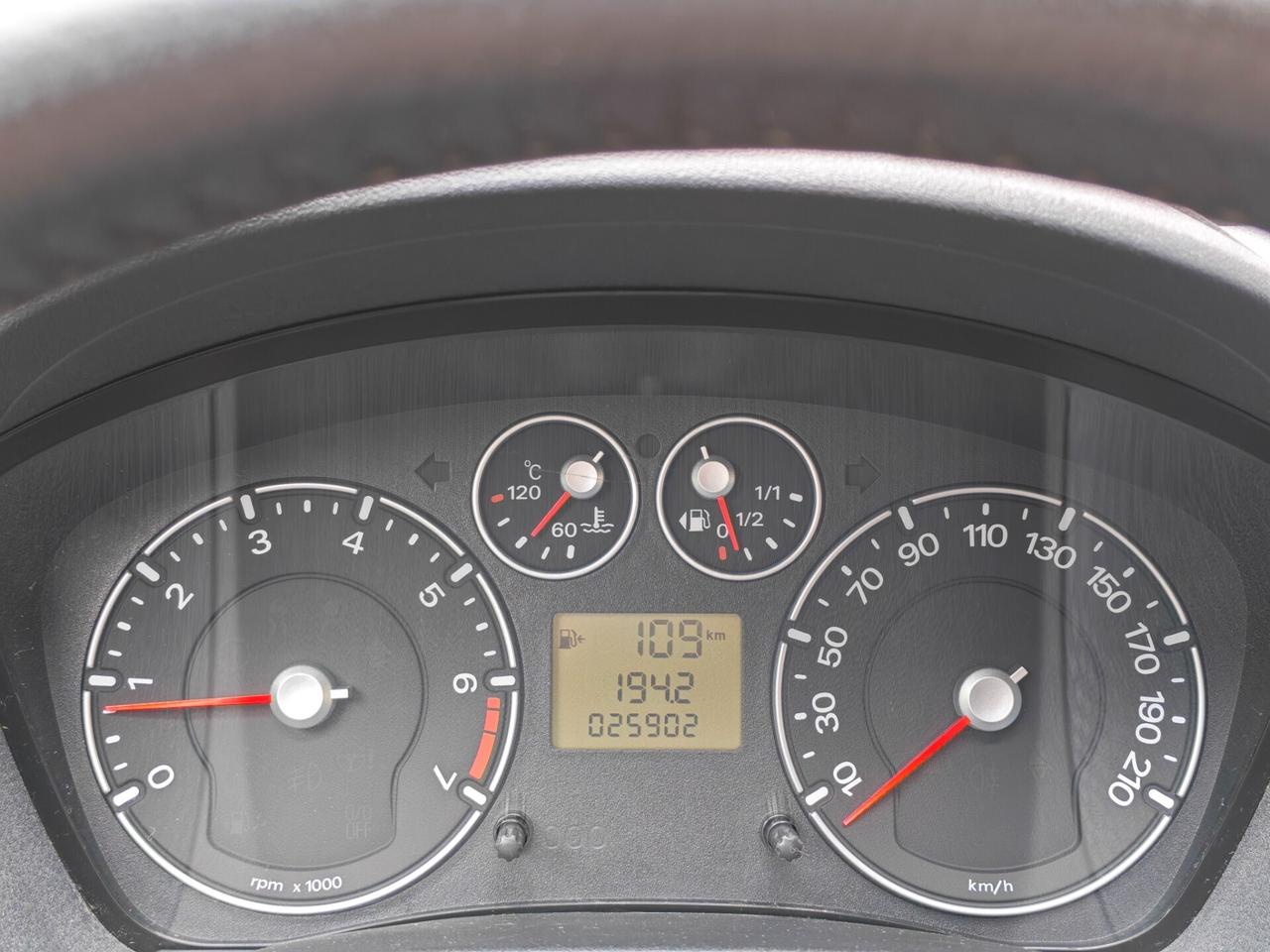Ford Fiesta 1.2 BENZINA 75cv / 25.900km / Unipro