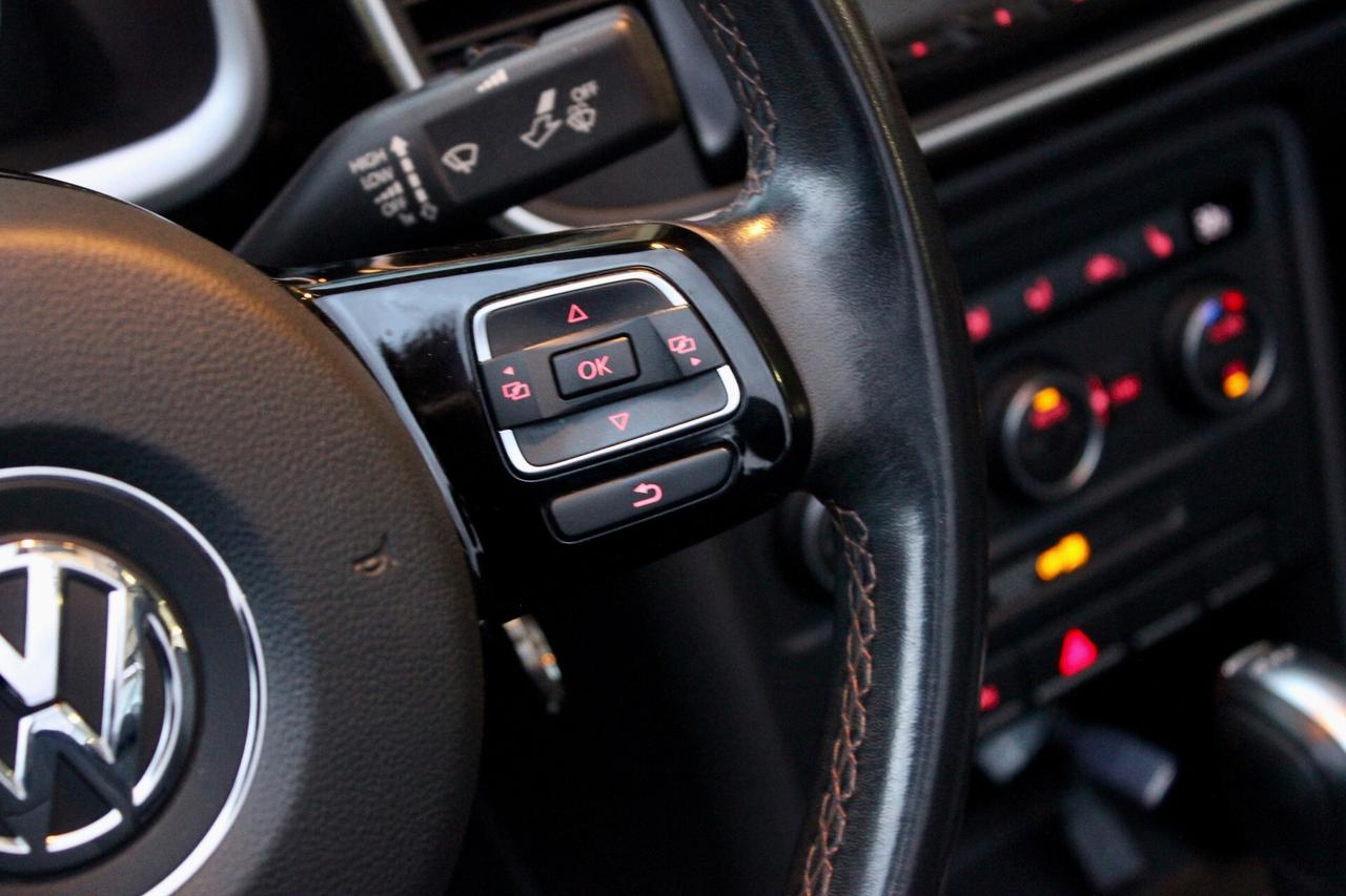 Volkswagen Maggiolino Cabrio 2.0 TDI DSG SENSORI SEDILI RISCALDATI