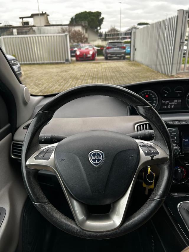 LANCIA Ypsilon 1.2 69 CV 5 porte Elefantino NEO PATENTATO