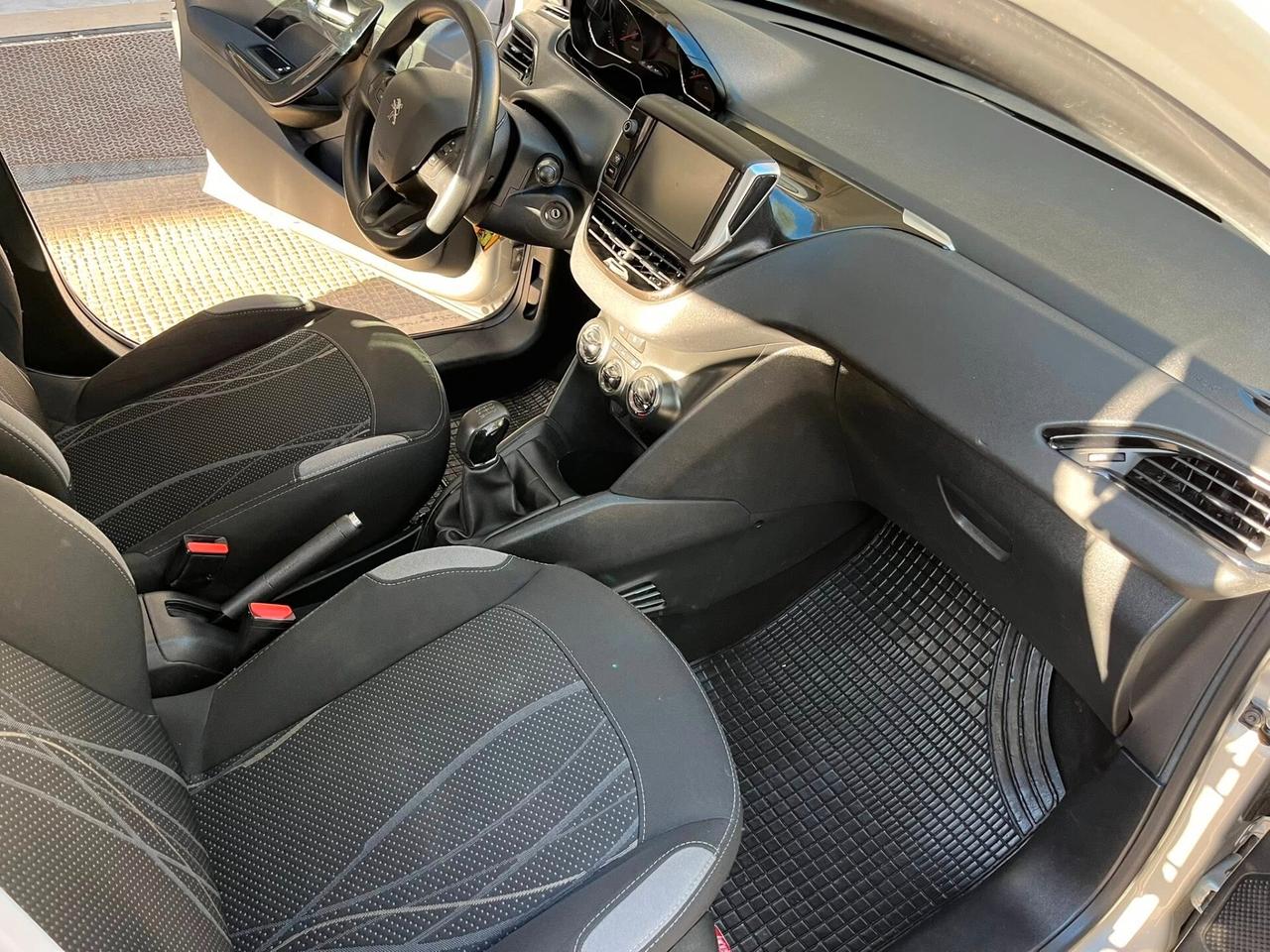 Peugeot 208 PureTech 82 5 porte Active