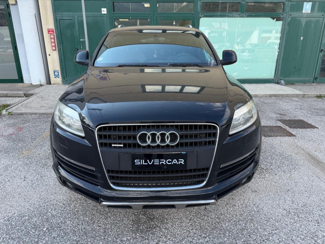 Audi Q7 3.0 V6 TDI 233CV quattro tiptronic