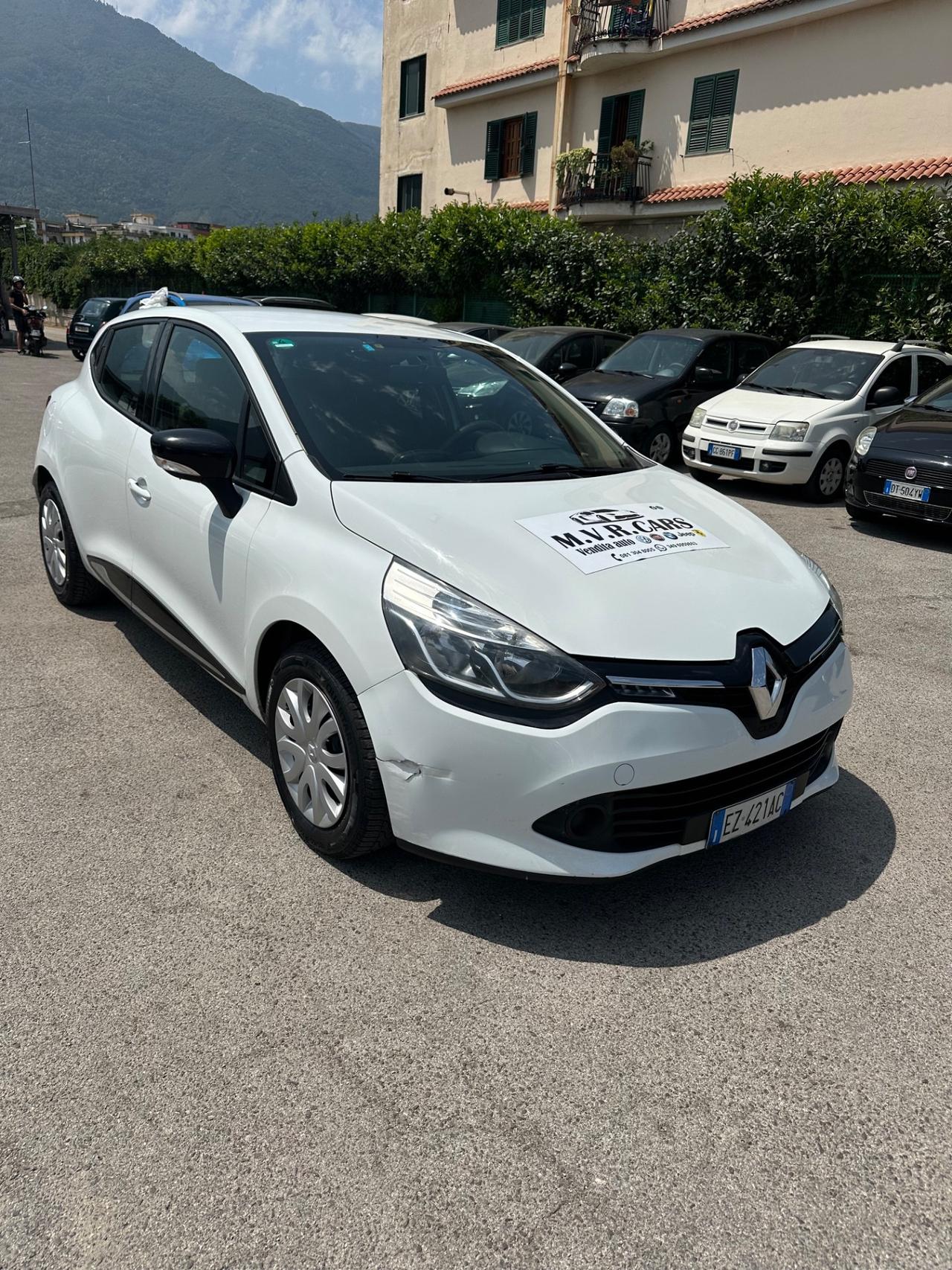 Renault Clio 1.2 75CV GPL 5 porte Costume National