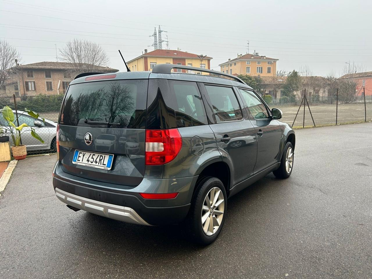 Skoda Yeti 1.6 Diesel Anno 2015 130.000 KM 77 KW